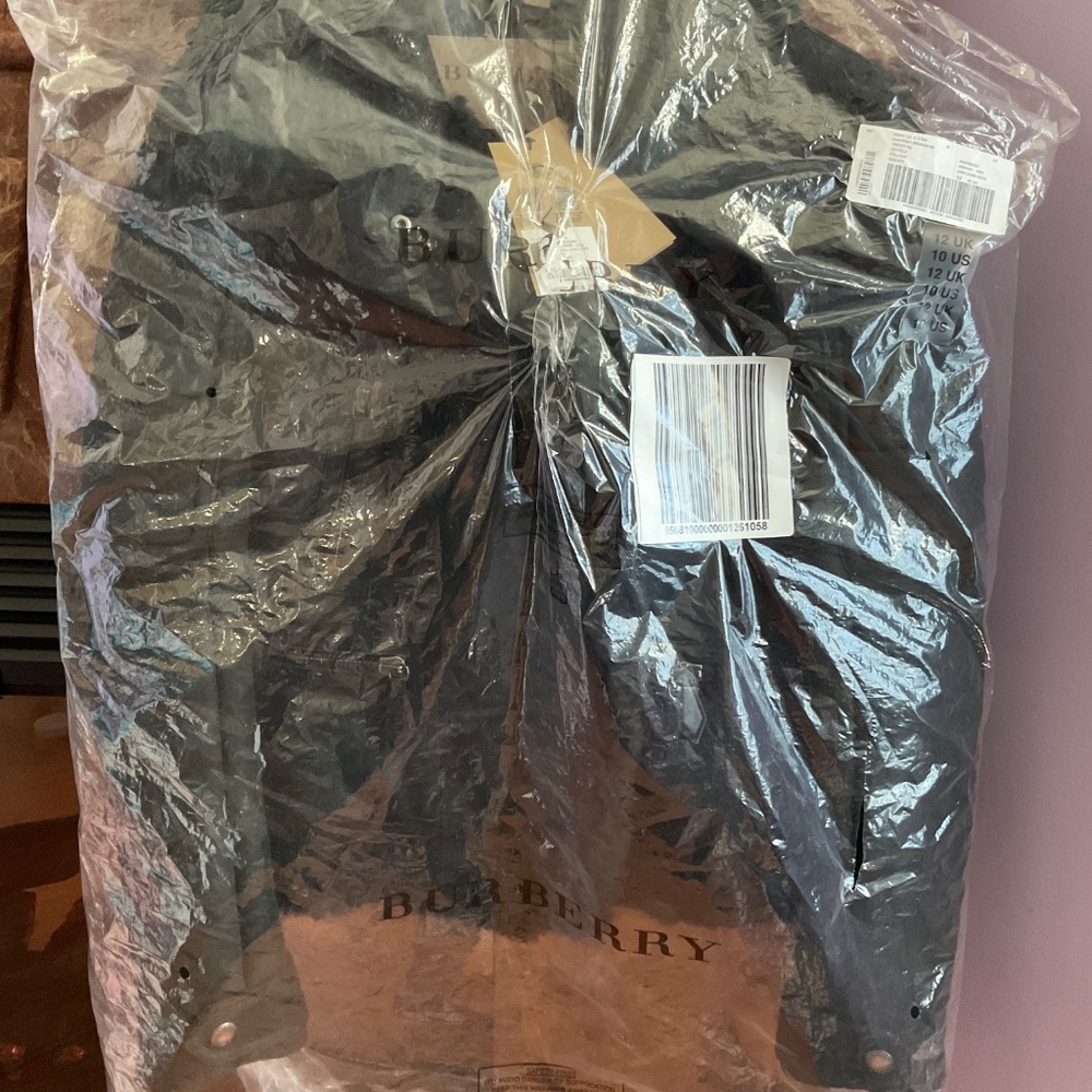 Burberry Shearling Jacket !! - Picture 4 of 12